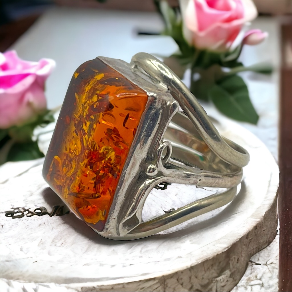Vintage Sterling Silver Rectangle Baltic Honey Brown Amber Cabochon Ring 95